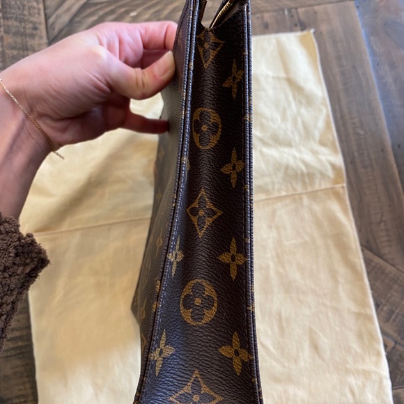 Louis Vuitton toiletry bag 26 - Picture 4 of 11